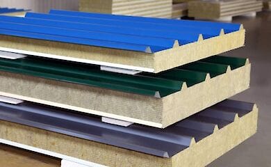 Секрети грамотного монтажу сендвіч-панелей