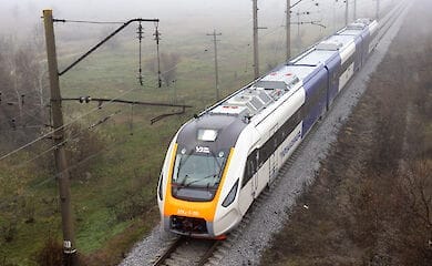 УЗ возобновляет железнодорожное сообщение во всех регионах