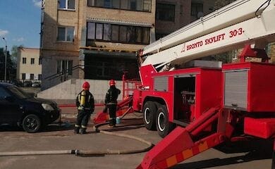 В Киеве в Шевченковском районе горел жилой дом