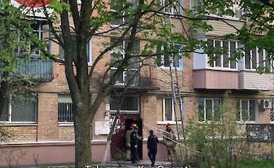В Киеве в Святошинском районе выпал ребенок из окна