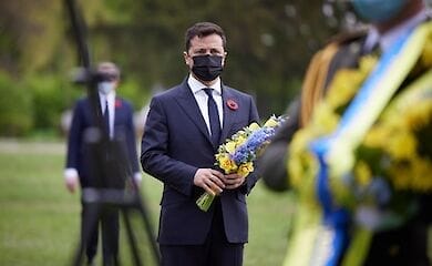 Зеленский обратился к украинцам в День памяти