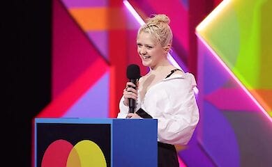 Мэйси Уильямс больше похожа на Дейенерис Таргариен, чем на Арью Старк