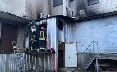 В Киеве на Троещине горело кафе