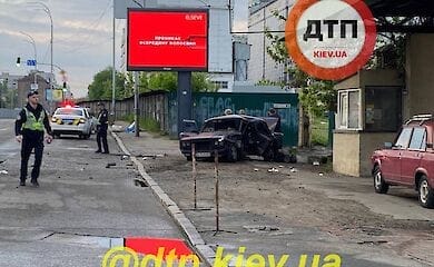 В Киеве на Межигорской произошло ДТП, есть пострадавшие