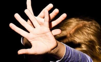 У Дніпрі 11-річного школяра ґвалтували впродовж кількох місяців