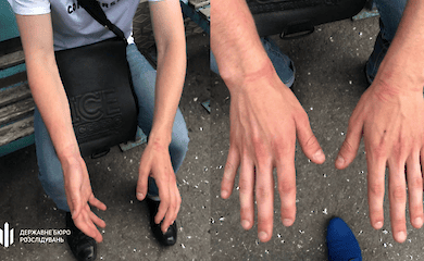 ДБР розслідує випадок побиття поліцейським молодого хлопця