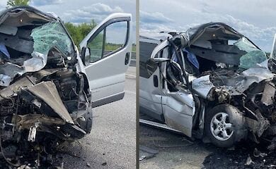 Легковий автомобіль на Житомирщині на швидкості врізався в трактор