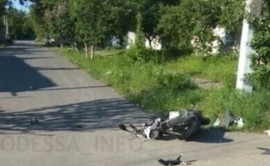 В Одеській області діти на моторолері врізалися в легковик, є загиблі