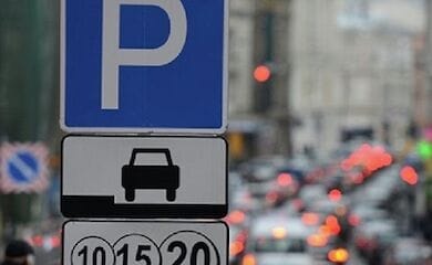 Кому в Киеве разрешат бесплатно парковаться
