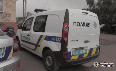 Погрожували зброєю і грабували офіси: у Києві на Оболоні поліція затримала банду