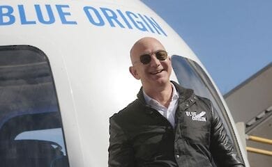 Безос отправится в космос на первом пилотируемом корабле New Shepard