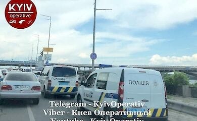 «Заминирование» моста Метро в Киеве: подробности