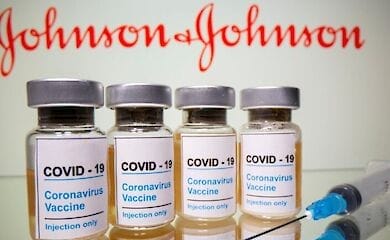 Какая вакцина эффективна против всех штаммов Covid-19