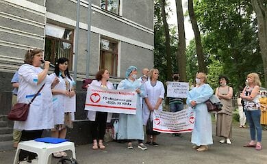 Шмигаль взяв під особистий контроль заборгованість перед медиками