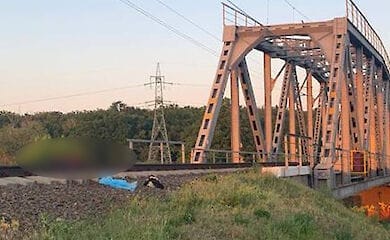 Трагедия под Киевом: подросток попал под поезд