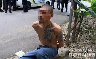 У Солом'янському районі Києва чоловік убив пенсіонерку і поранив її брата