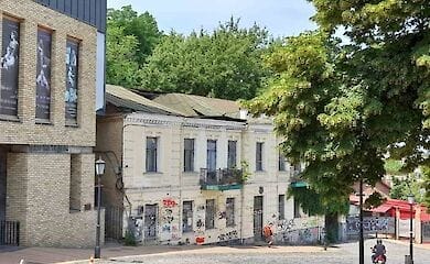 В Киеве на Андреевском спуске в историческом доме обрушилась кровля