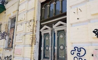 В Киеве на Андреевском спуске в историческом доме обрушилась кровля