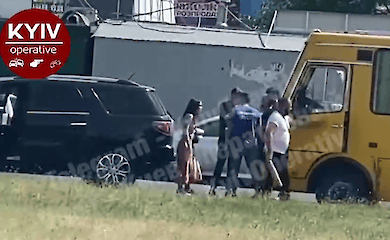 В Киеве подрались два водителя: видео
