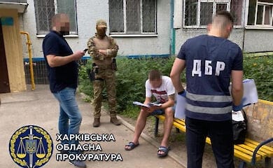 У Харкові поліцейські вимагали хабарі з наркоманів