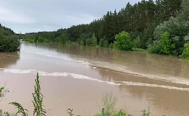 В Киевской области в результате непогоды прорвало дамбы