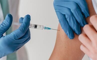 В эти выходные в столице откроются мини-вакцинальные центры