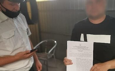 Под Киевом задержали электрика-мошенника