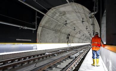 За границей увеличилось количество трудовых предложений для украинцев