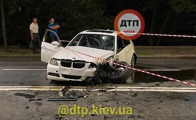 В Голосеевском районе Киева лоб в лоб столкнулись две иномарки