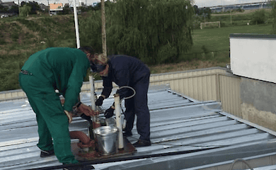 Якість пального на українських АЗС перевірять у лабораторіях.