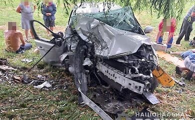У легковику їхало 12 осіб: в поліції розповіли подробиці смертельної ДТП на Волині