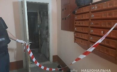 У Луцьку чоловік зарубав дружину і дочку