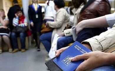 Сколько украинцев уехало из страны на заработки