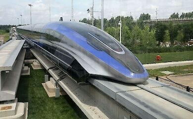 Китайцы создали самый быстрый в мире поезд на магнитной подушке