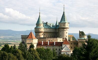 Словакия открылась для украинцев, но не для всех.