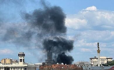 В Киеве горит Крещатик