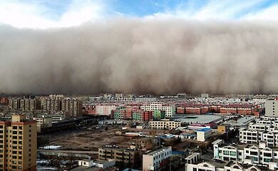 Песчаная буря накрыла провинцию в Китае