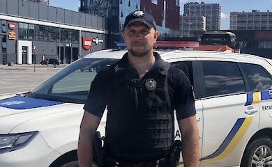 В Киеве подросток пытался спрыгнуть с крыши 16-этажки