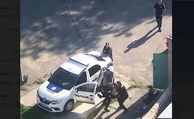 В Белой Церкви подрались полицейские: видео