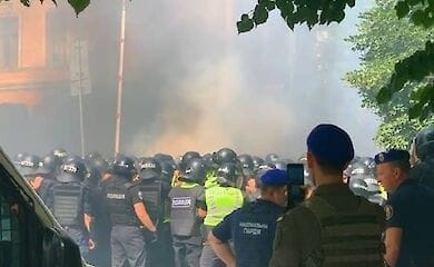 У Києві відбулися зіткнення на акції "Національного корпусу" під Офісом президента