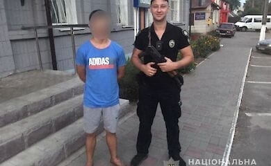 Ребенок шел домой пешком, потому что у него не было денег на билет