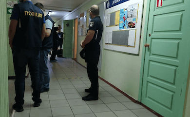У Києві в гуртожитку знайшли мертвим поліцейського
