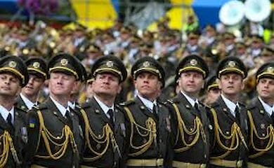 Військовий парад у центрі столиці