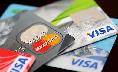 В 2021 году украинцы используют все меньше наличных, - НБУ