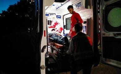 У столиці чоловік стрибнув з Північного мосту