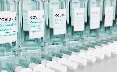 Какая вакцина защищает лучше от Covid-19