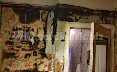 Ночью в Бердянске 37-летняя женщина пыталась убить себя и ребенка
