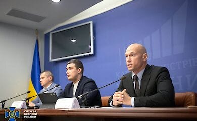 СБУ предотвратила хищение 300 млн грн на закупке ноутбуков в украинские школы