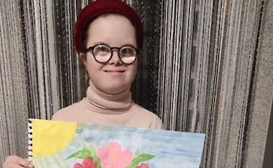 Ульянка Сухачевская получила диплом и письмо от Папы Римского