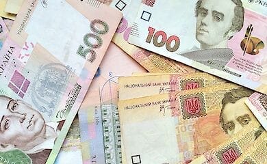 Денис Шмыгаль прогнозирует рост средней зарплаты украинцев на следующий год